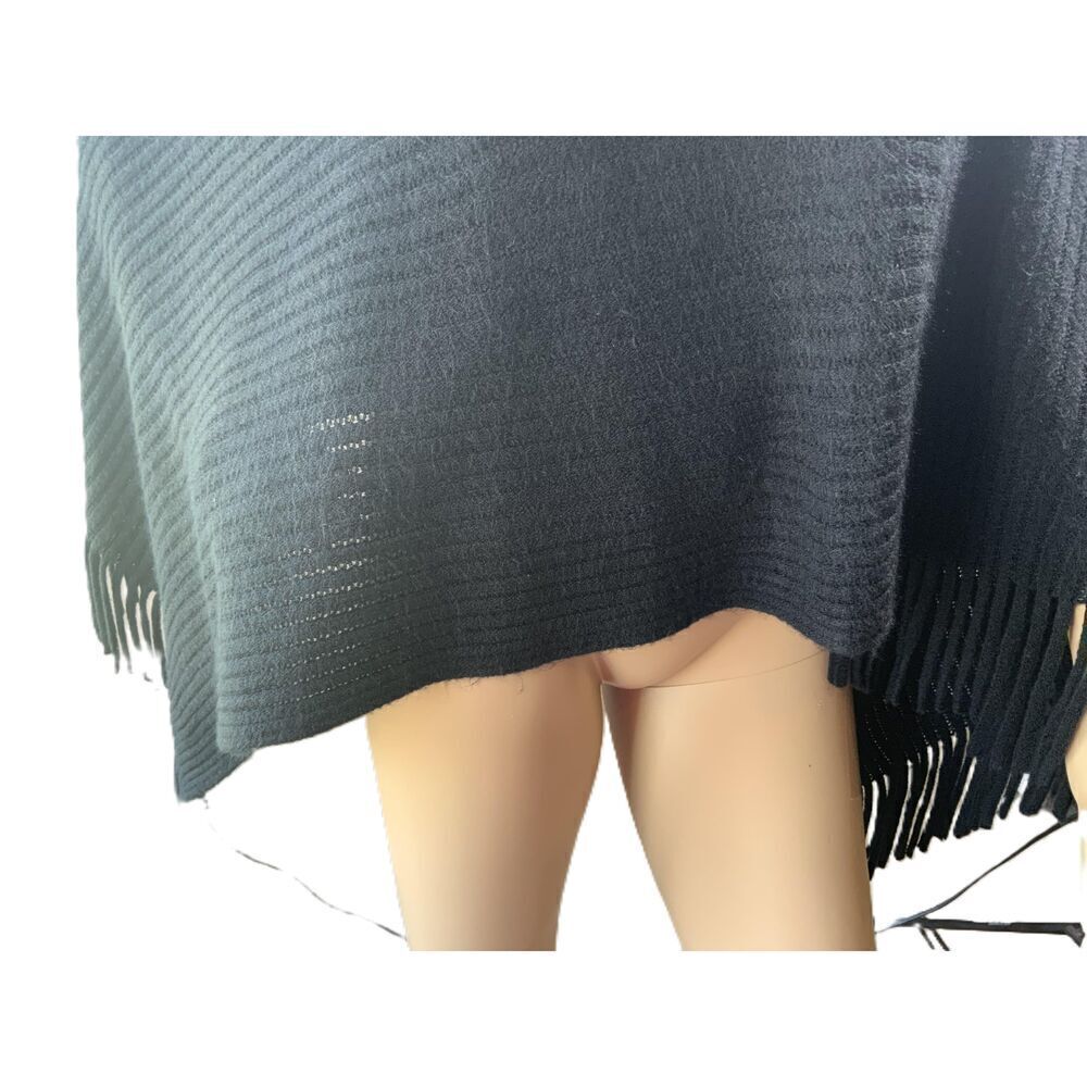 Channelle Arianna Black Knitted Fringe Trim Button Poncho Size One Size - Picture 3 of 13